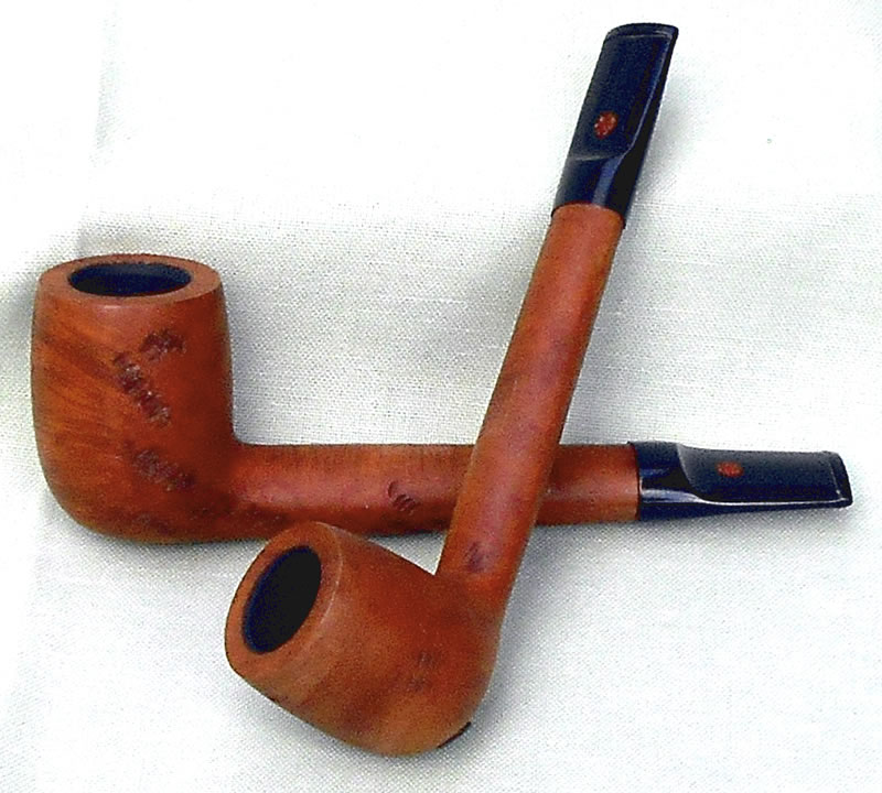 Lorenzo Canadian shape Spot-carved pipe